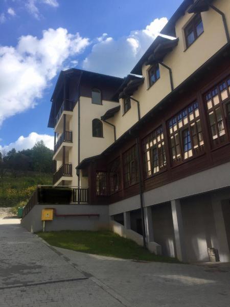 Gold Apartments Your Holiday Home Rodzinny 3 กรินีซา ดรอยจ์ ภายนอก รูปภาพ