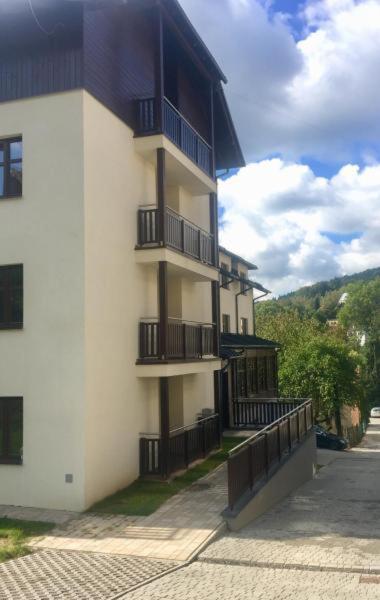 Gold Apartments Your Holiday Home Rodzinny 3 กรินีซา ดรอยจ์ ภายนอก รูปภาพ